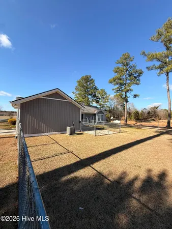 $249,900 | 561 Singletary Avenue, Elizabethtown, NC 28337