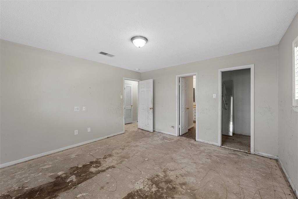 849 Deer Ridge Drive Woodway, TX 76712 - Photo 19 of 25 a view of an empty room