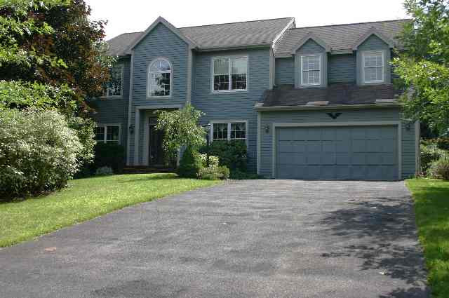 35 Hunting Road Colonie, NY 12205 - Photo 2 of 11 Photo 2