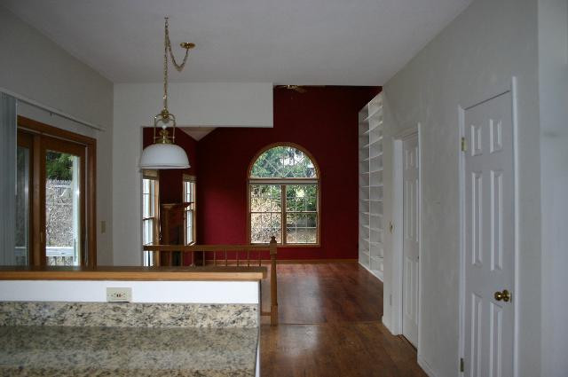35 Hunting Road Colonie, NY 12205 - Photo 6 of 11 Photo 6