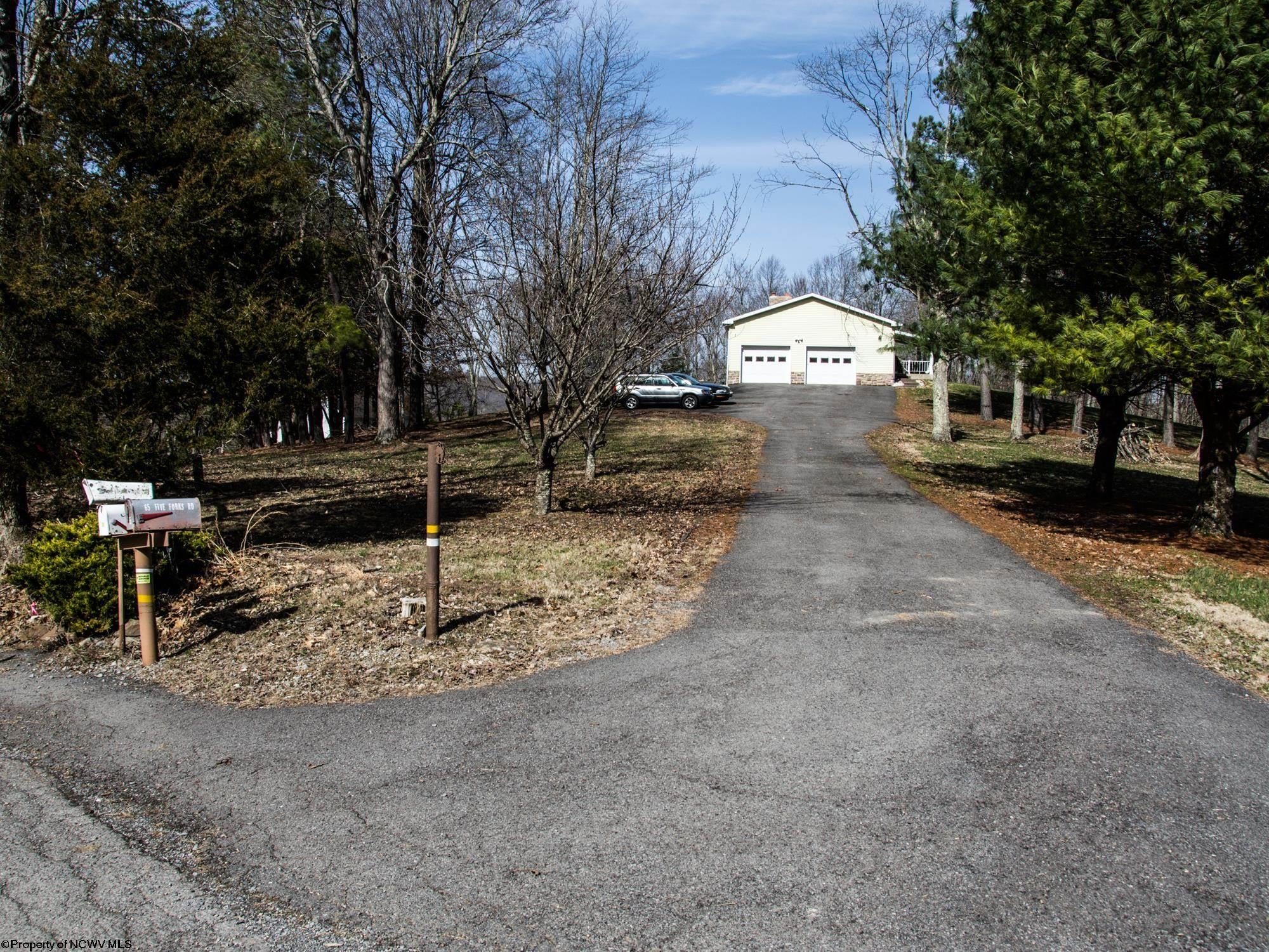 72 Five Forks Road Fairmont, WV 26554 - Photo 3 of 23 Gallery Image 3