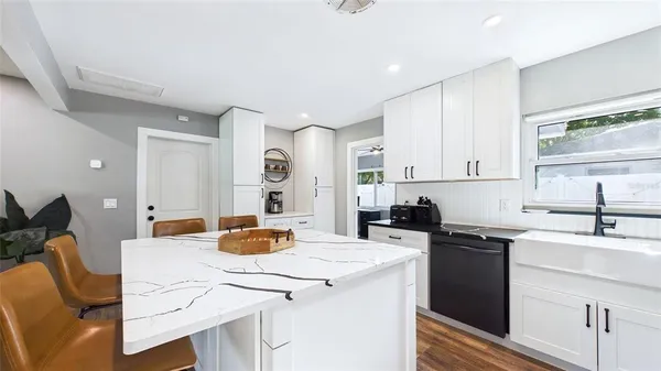 $3,400 | 101 North Mercury Avenue, Clearwater, FL 33765