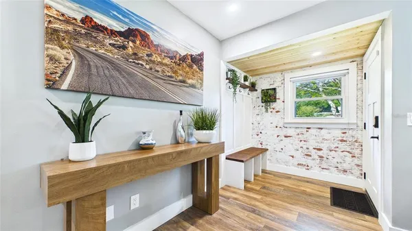 $3,400 | 101 North Mercury Avenue, Clearwater, FL 33765