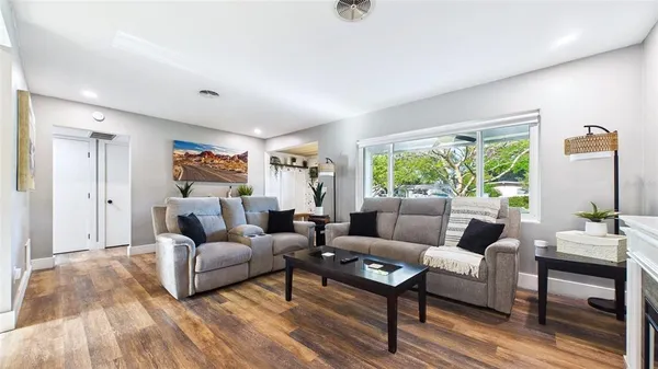 $3,400 | 101 North Mercury Avenue, Clearwater, FL 33765