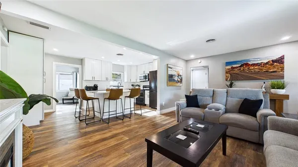 $3,400 | 101 North Mercury Avenue, Clearwater, FL 33765