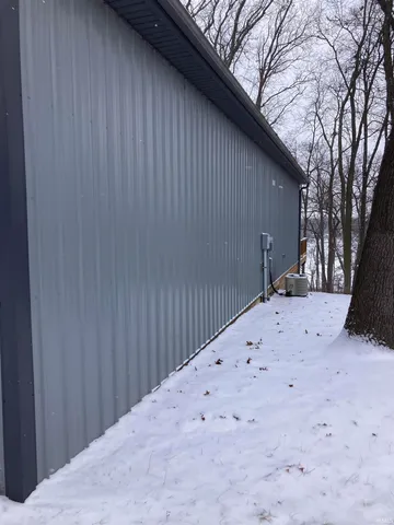 $329,000 | 40 Lane 254 Hamilton Lake, Hamilton, IN 46742