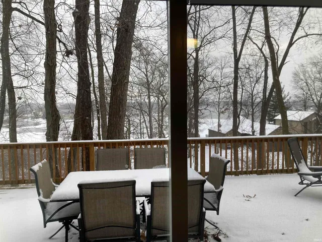 $329,000 | 40 Lane 254 Hamilton Lake, Hamilton, IN 46742