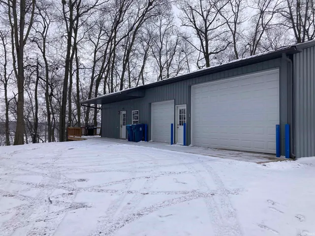 $349,000 | 40 Lane 254 Hamilton Lake, Hamilton, IN 46742