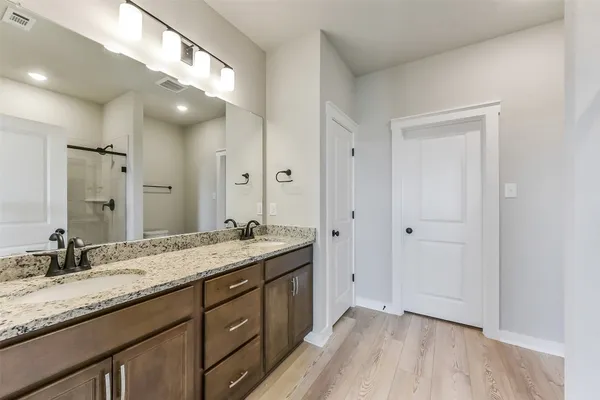 $265,430 | 822 Countryside Glade Lane, Rosharon, TX 77583