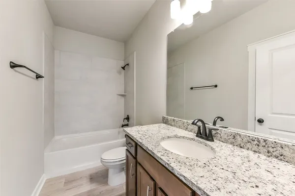 $265,430 | 822 Countryside Glade Lane, Rosharon, TX 77583