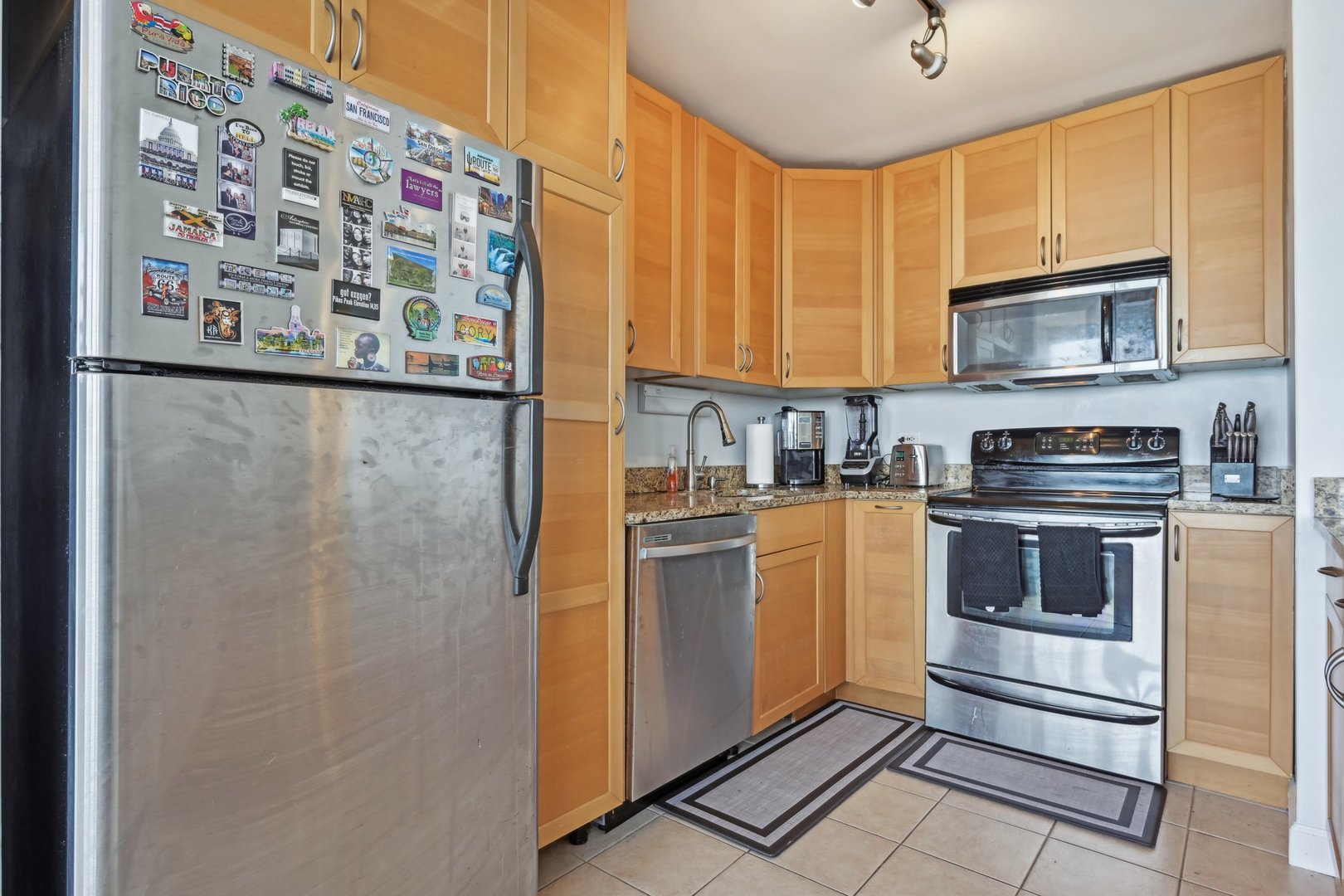 655 West Irving Park Road, Unit 5306 Chicago, IL 60613 - Photo 12 of 36