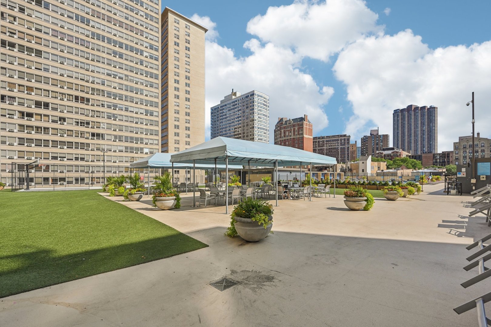 655 West Irving Park Road, Unit 5306 Chicago, IL 60613 - Photo 31 of 36