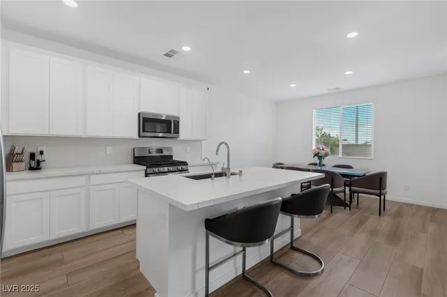 $468,998 | 2935 Gaffer Film Street, Las Vegas, NV 89156