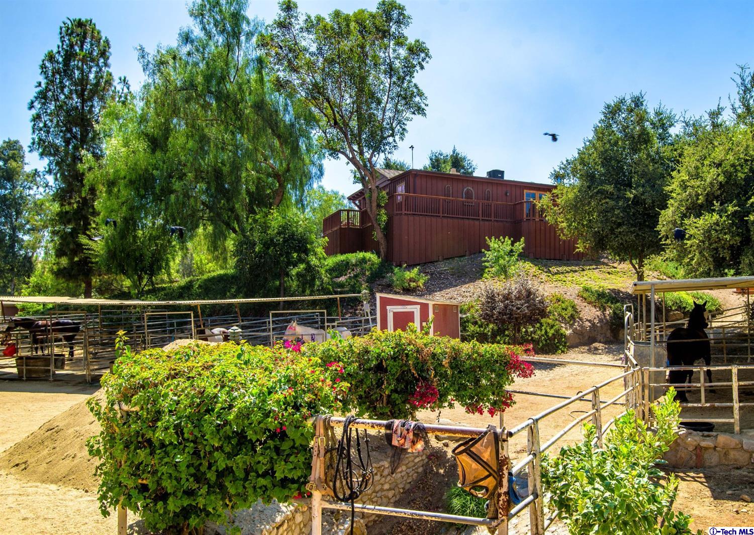 10330 McBroom Street Sunland, CA 91040 - Photo 22 of 66