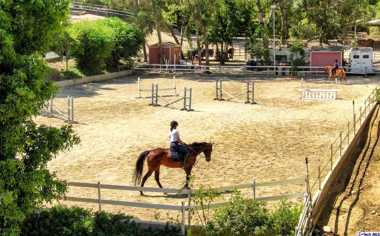 10330 McBroom Street Sunland, CA 91040 - Photo 23 of 66