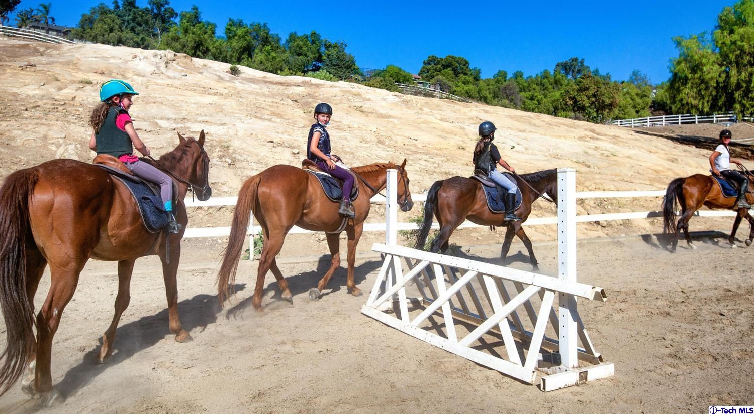 10330 McBroom Street Sunland, CA 91040 - Photo 30 of 66