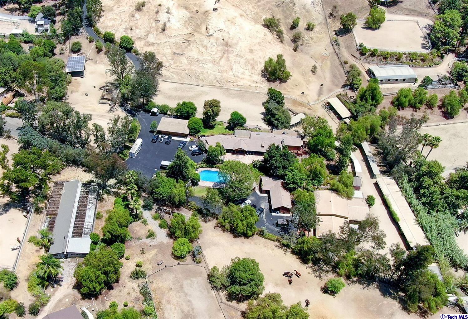 10330 McBroom Street Sunland, CA 91040 - Photo 4 of 66