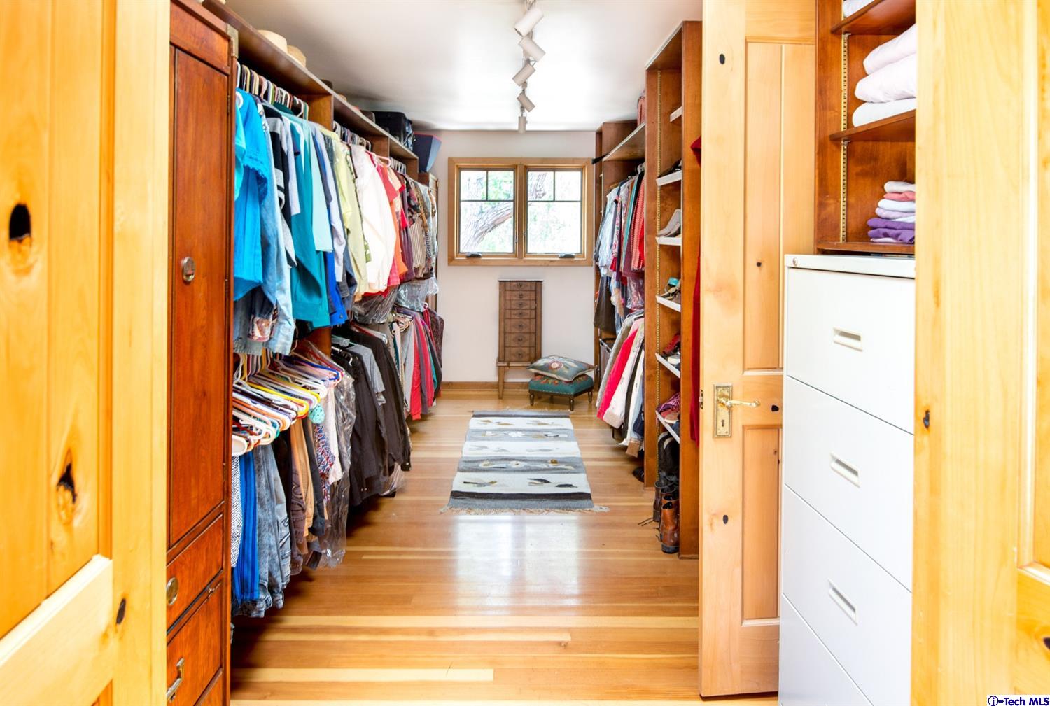 10330 McBroom Street Sunland, CA 91040 - Photo 34 of 66