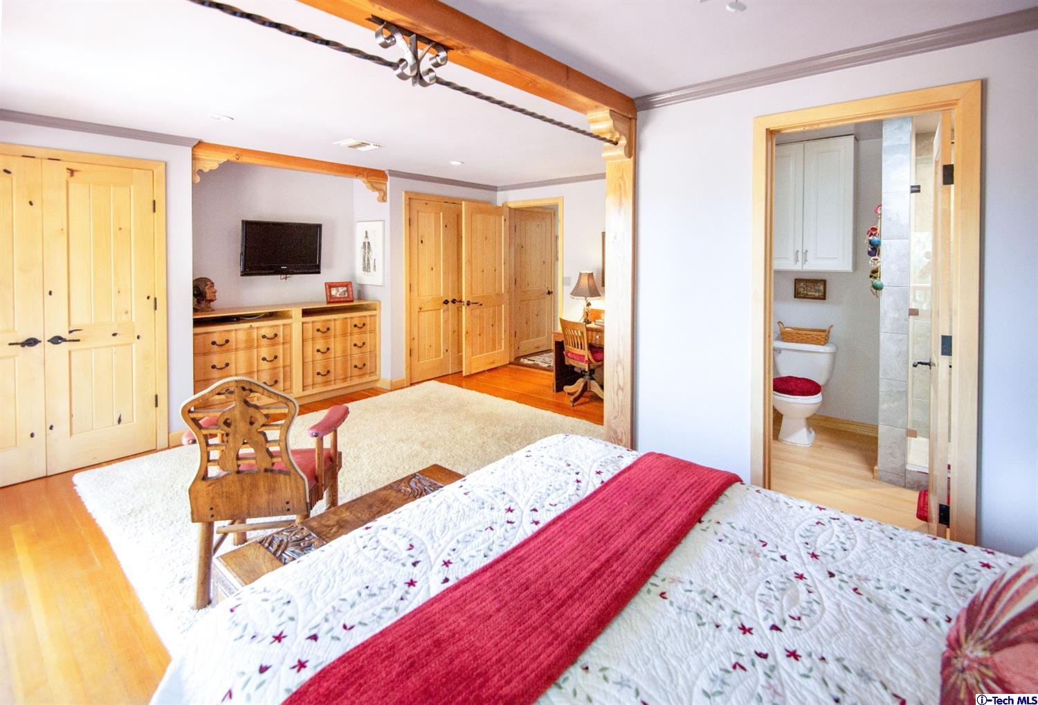 10330 McBroom Street Sunland, CA 91040 - Photo 35 of 66