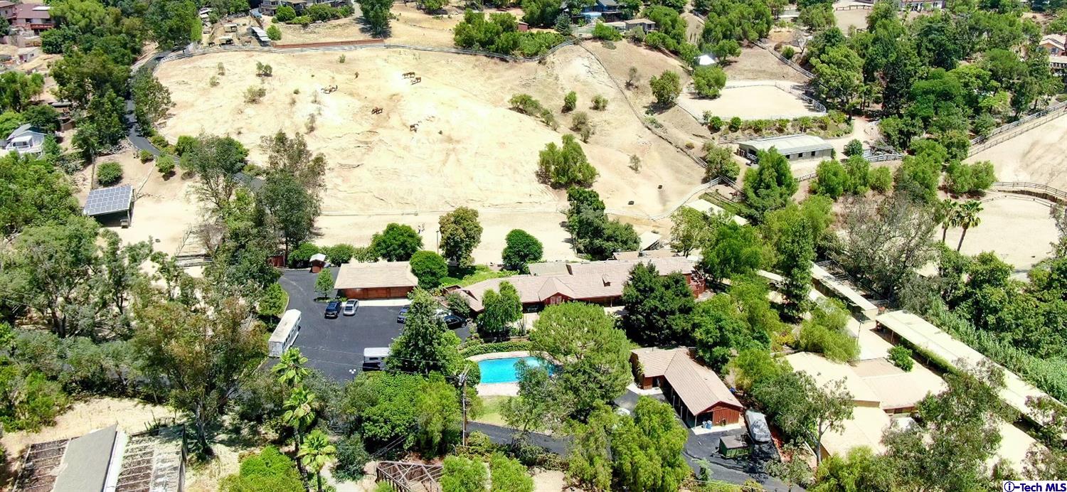 10330 McBroom Street Sunland, CA 91040 - Photo 8 of 66