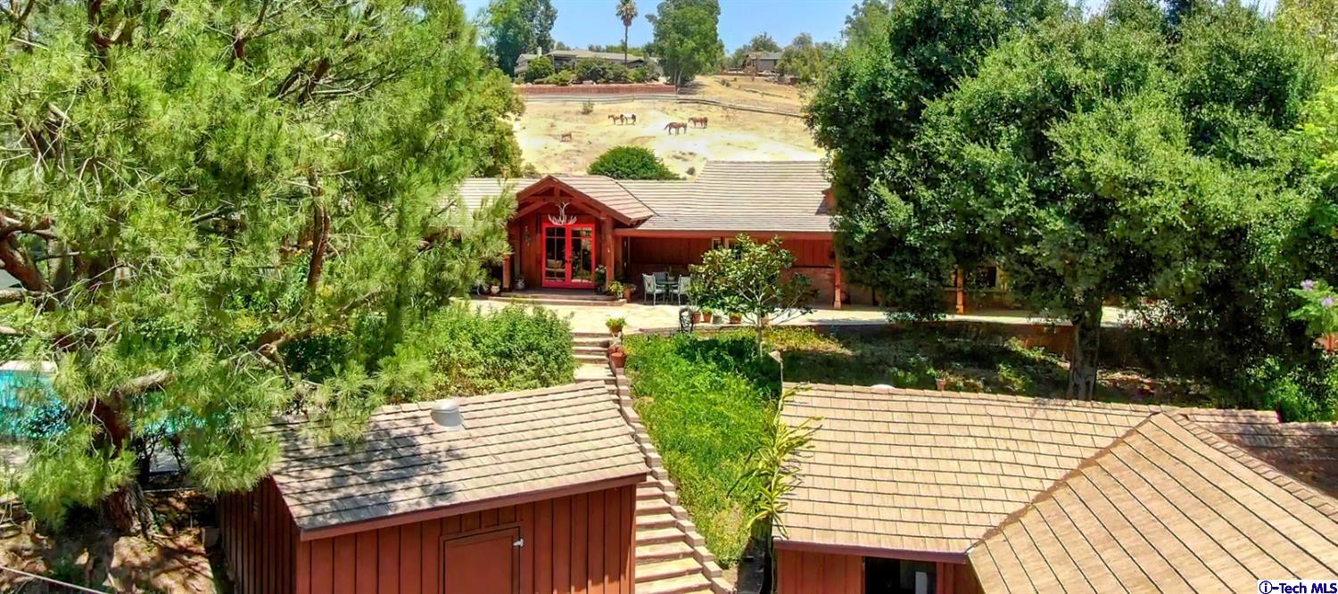 10330 McBroom Street Sunland, CA 91040 - Photo 10 of 66