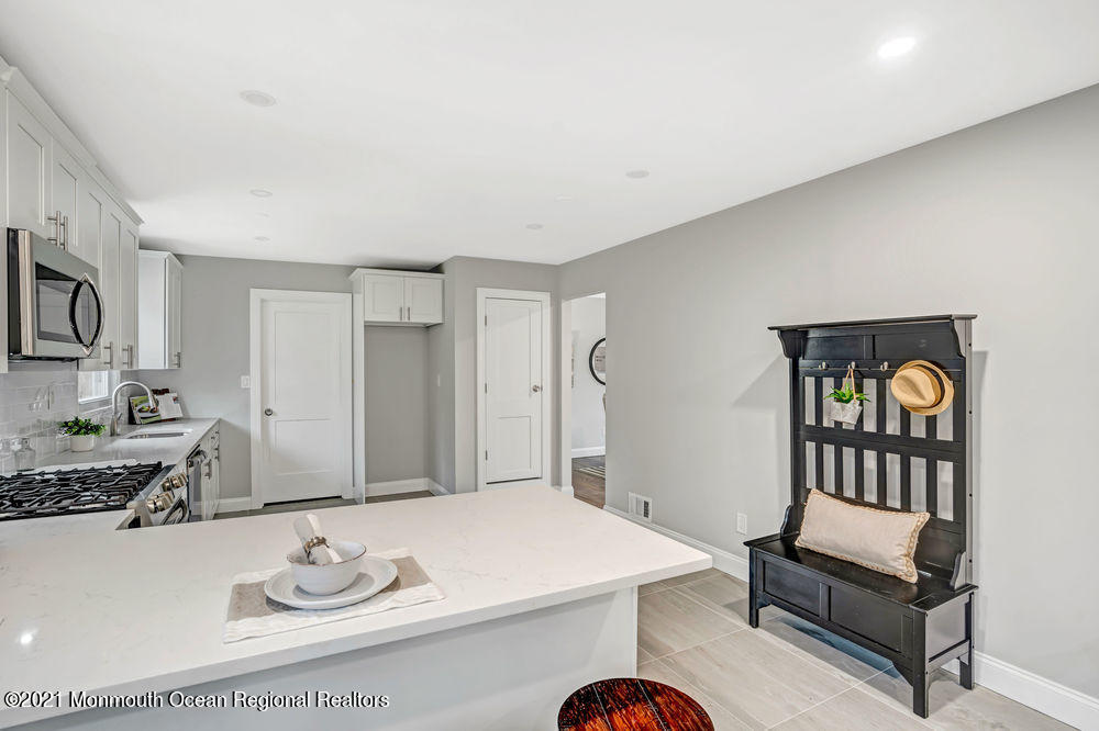 277 Harmony Road Middletown, NJ 07748 - Photo 19 of 33 014_dsc08130_1_2_3_4
