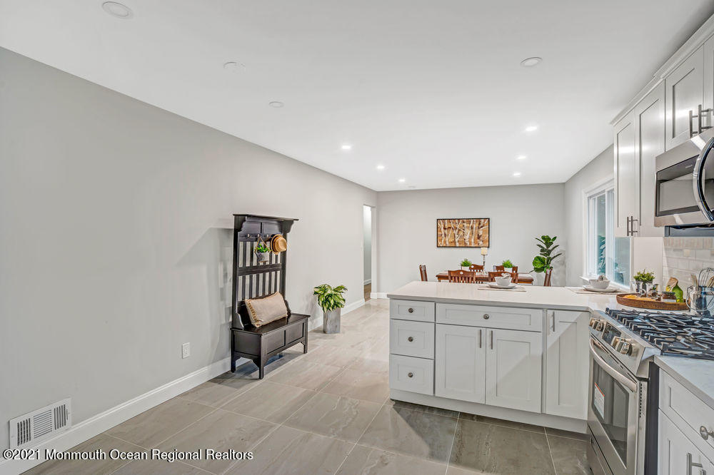 277 Harmony Road Middletown, NJ 07748 - Photo 22 of 33 019_dsc08155_6_7_8_9