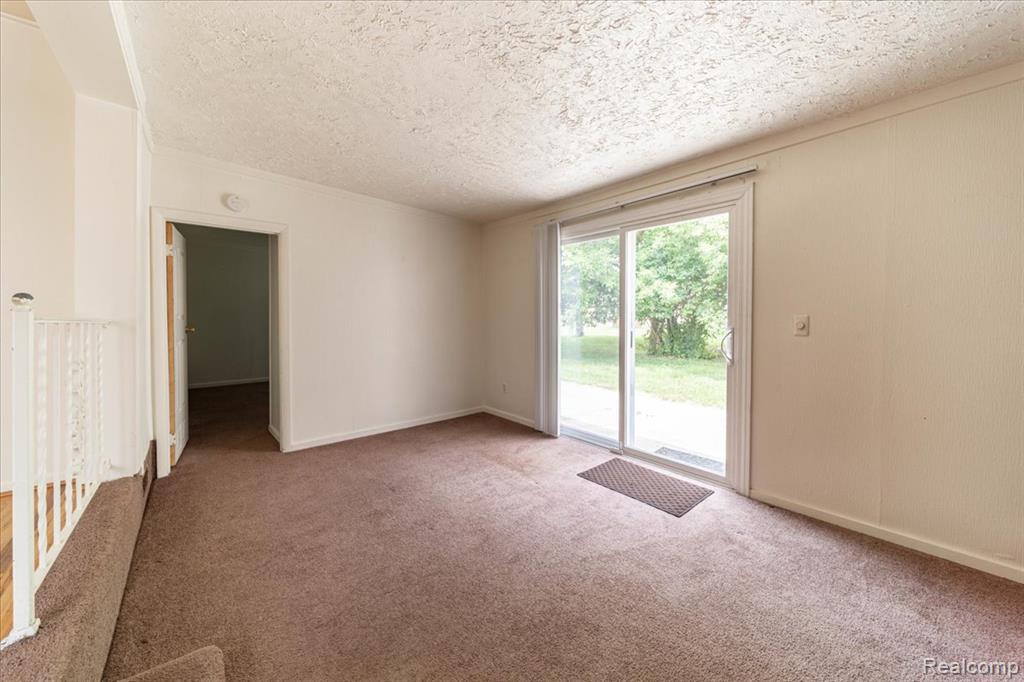 4335 Territorial Road, Unit B Rochester, MI 48306 - Photo 6 of 20