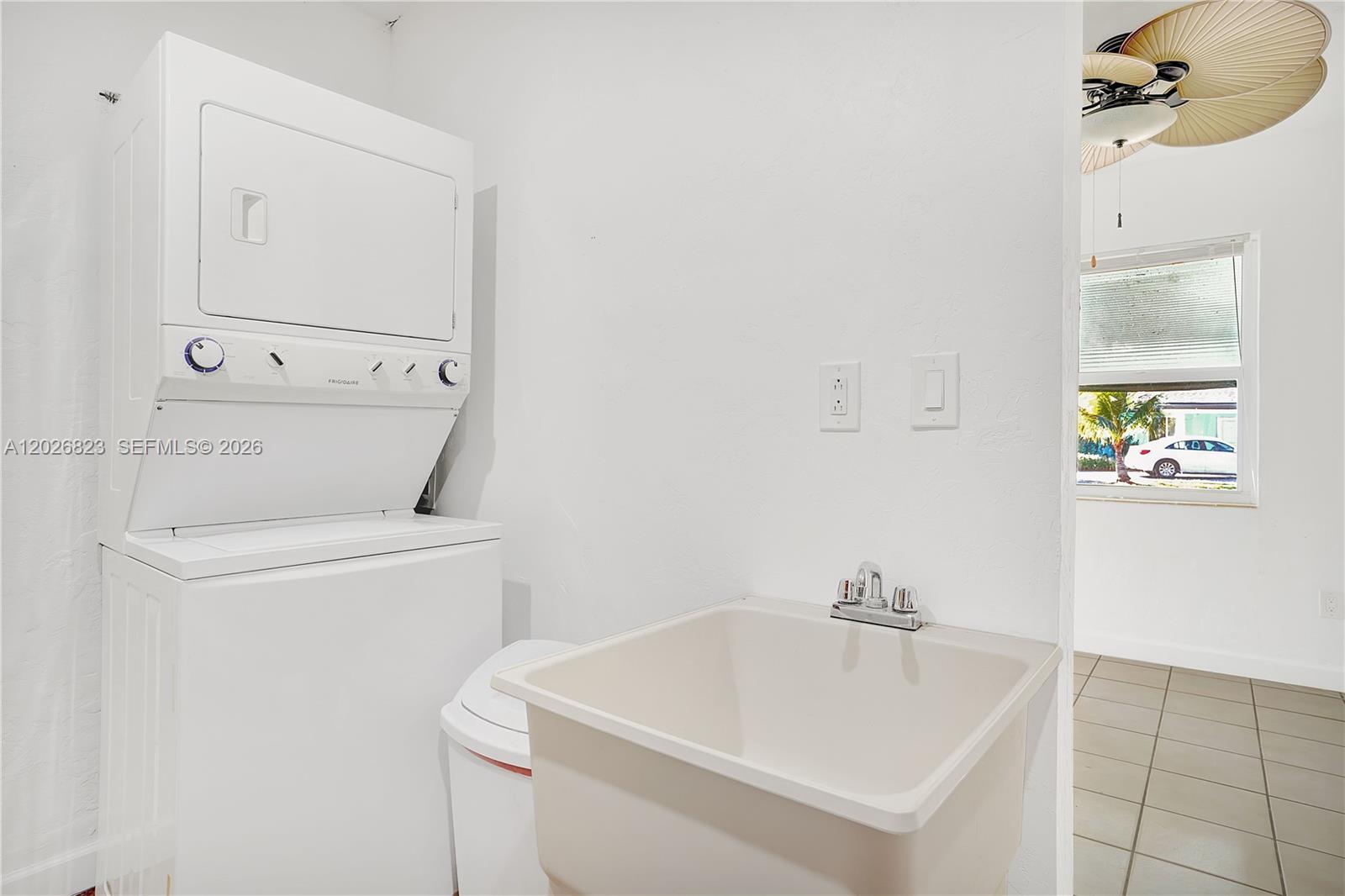 5985 Southwest 41st Street, Unit FRONT Miami, FL 33155 - Photo 10 of 19