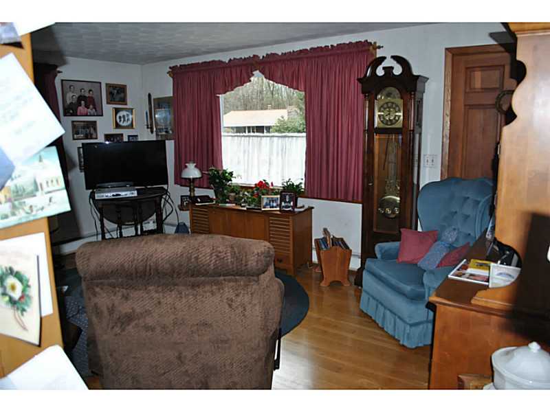 141 Hill Road Burrillville, RI 02830 - Photo 11 of 24 Living Room.