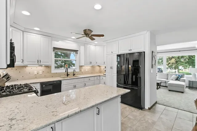 $699,000 | N8283 North McKinley Beach Road, Beaver Dam, WI 53916