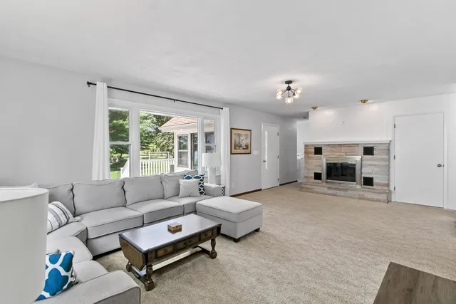 $699,000 | N8283 North McKinley Beach Road, Beaver Dam, WI 53916