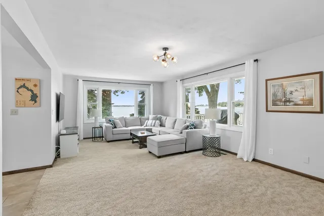 $699,000 | N8283 North McKinley Beach Road, Beaver Dam, WI 53916