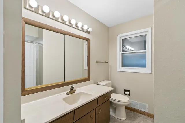 $699,000 | N8283 North McKinley Beach Road, Beaver Dam, WI 53916