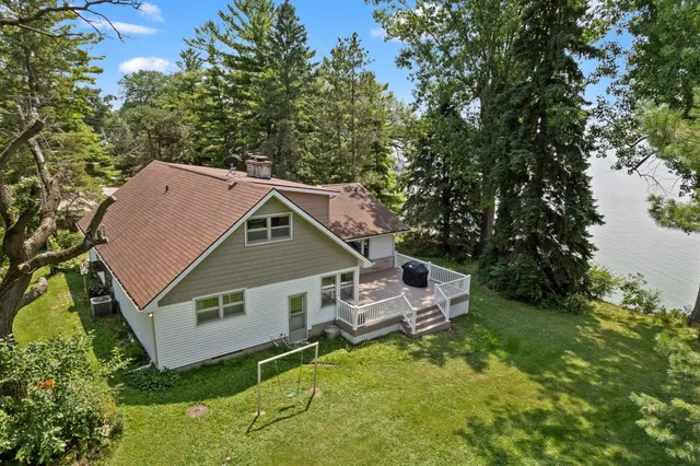 $699,000 | N8283 North McKinley Beach Road, Beaver Dam, WI 53916