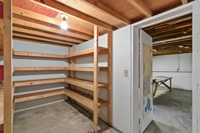 $699,000 | N8283 North McKinley Beach Road, Beaver Dam, WI 53916