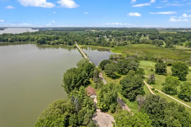 $699,000 | N8283 North McKinley Beach Road, Beaver Dam, WI 53916