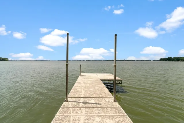 $699,000 | N8283 North McKinley Beach Road, Beaver Dam, WI 53916