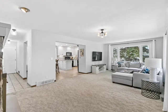 $699,000 | N8283 North McKinley Beach Road, Beaver Dam, WI 53916