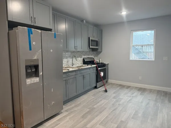 $2,600 | 479 North 6th Street, Unit 1, Newark, NJ 07107