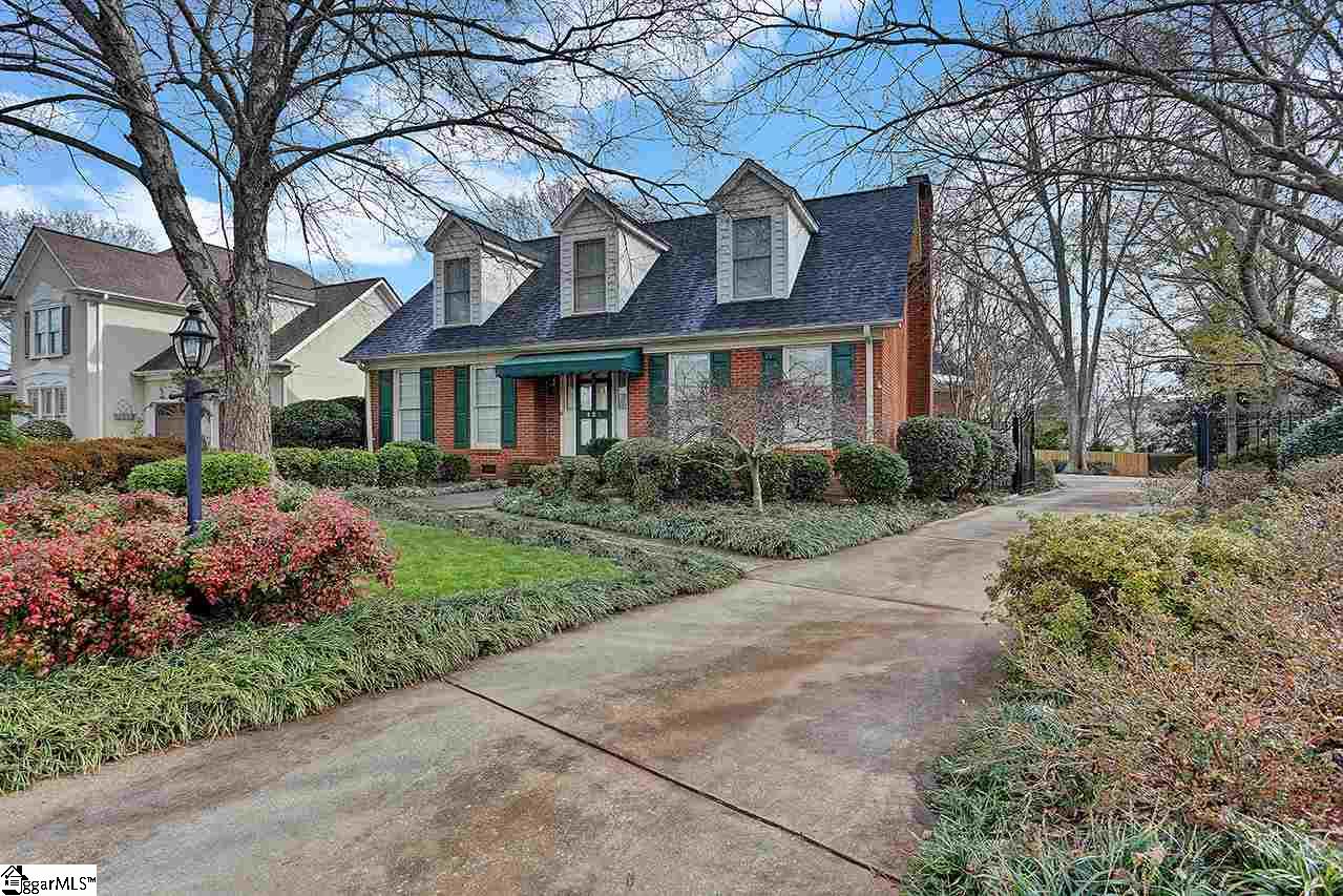 125 River Oaks Road Greer, SC 29650 - Photo 2 of 28 Gallery Image 2