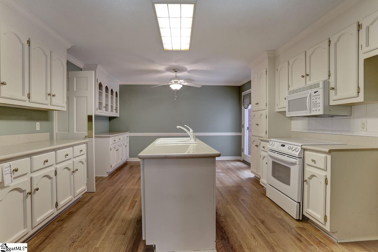 125 River Oaks Road Greer, SC 29650 - Photo 12 of 28 Gallery Image 12