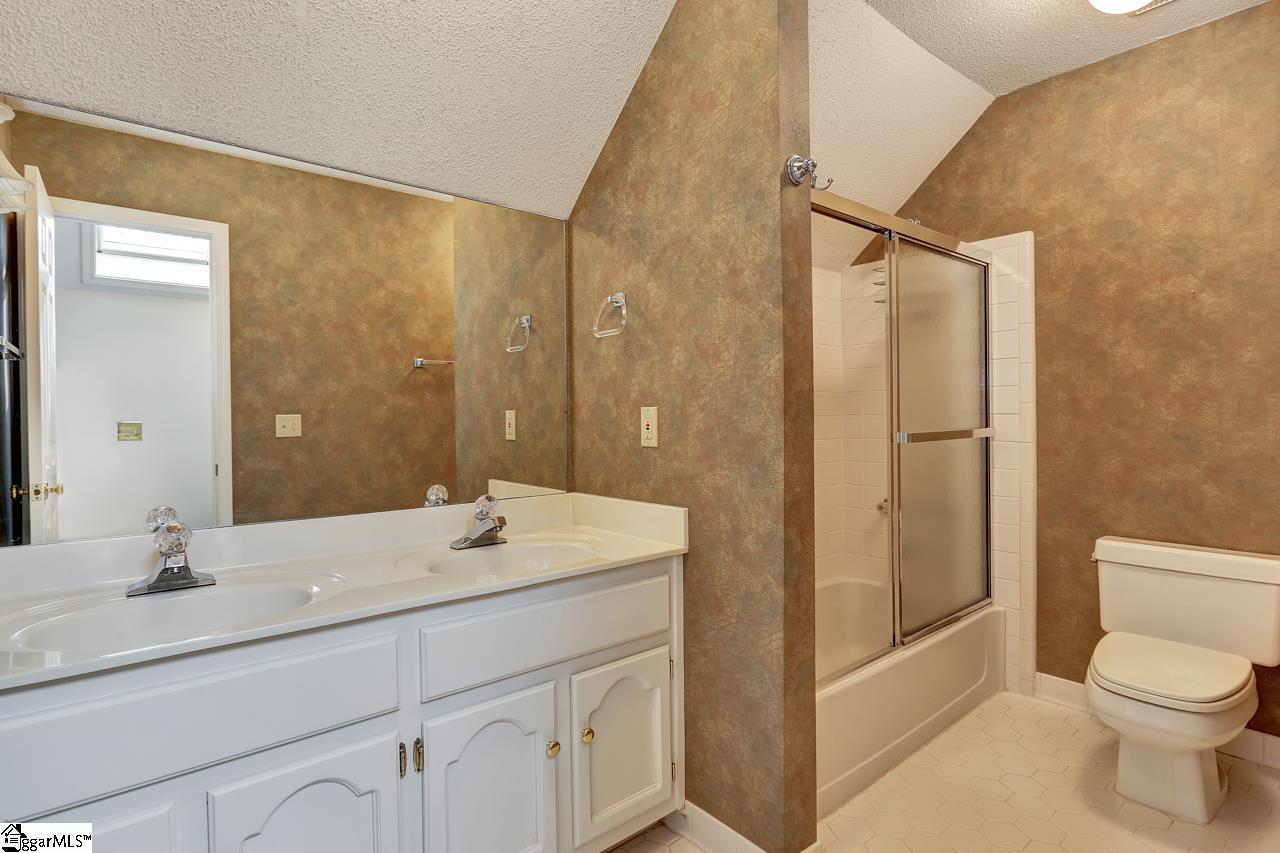 125 River Oaks Road Greer, SC 29650 - Photo 25 of 28 Gallery Image 25