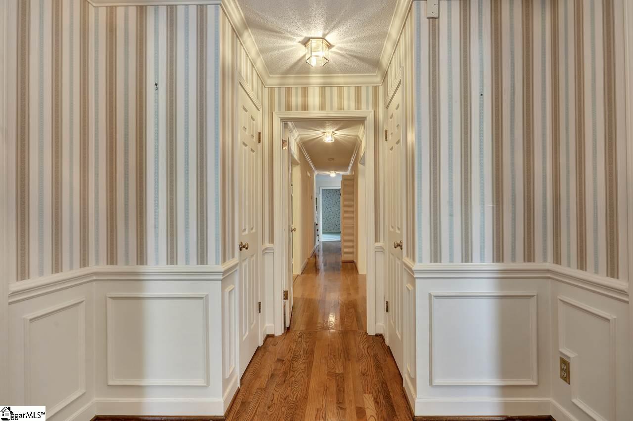 125 River Oaks Road Greer, SC 29650 - Photo 6 of 28 Gallery Image 6