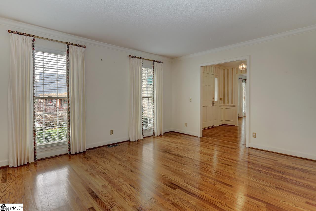 125 River Oaks Road Greer, SC 29650 - Photo 8 of 28 Gallery Image 8