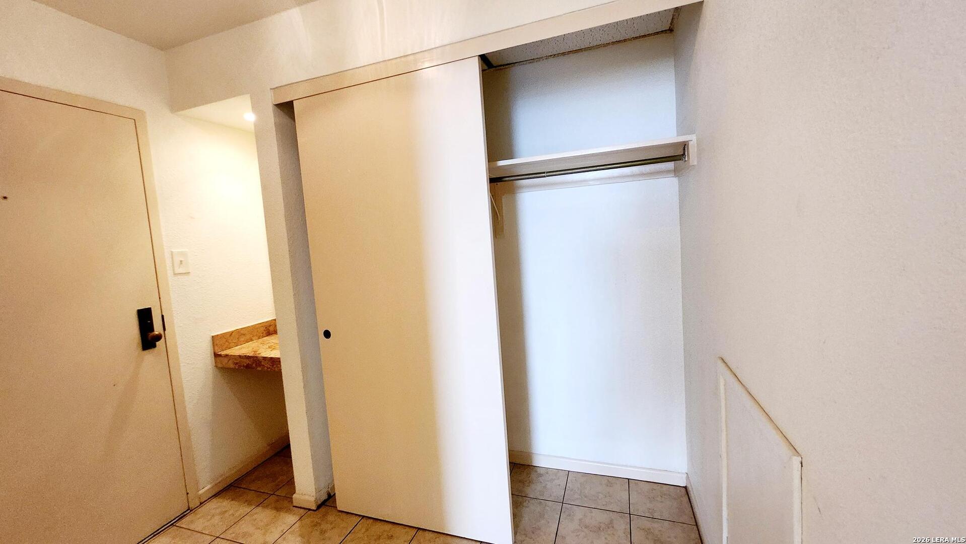7701 Wurzbach Road, Unit 1507 San Antonio, TX 78229 - Photo 10 of 19