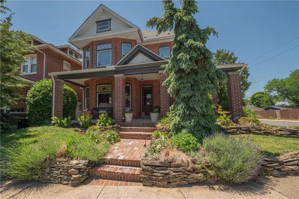 $545,000 | 228 North 4th Street, Emmaus, PA 18049