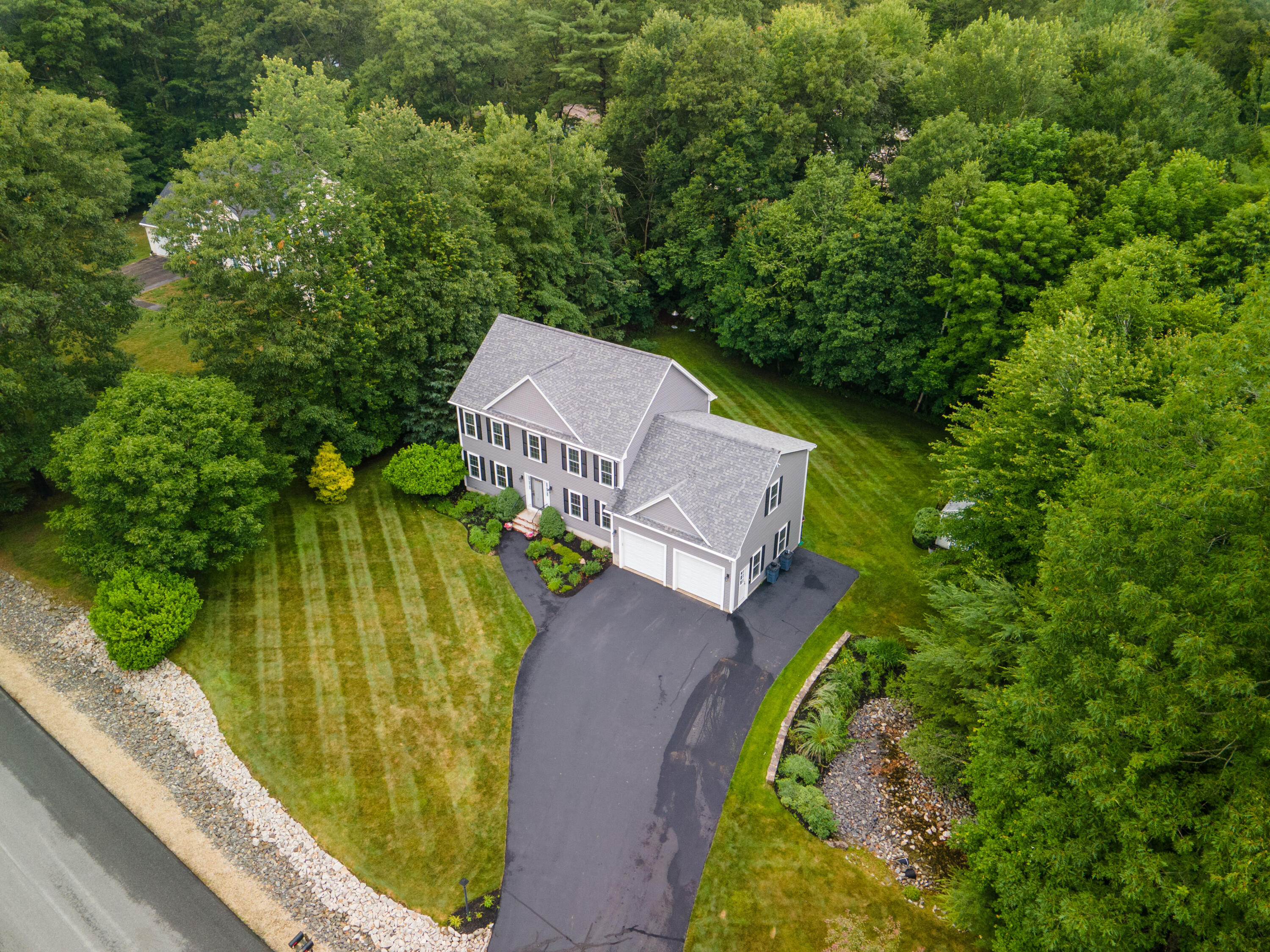 2 Highpointe Circle Kittery, ME 03904 - Photo 4 of 36 DJI_0001