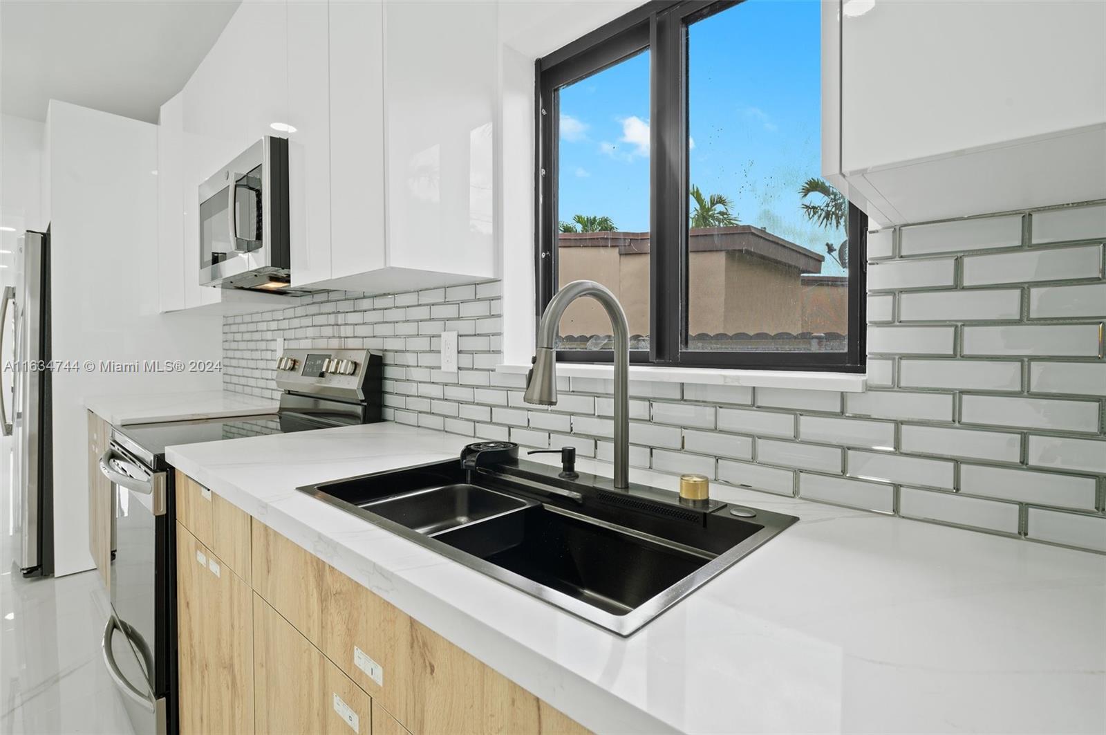 6401 Southwest 38th Street Miami, FL 33155 - Photo 18 of 32 Gallery Image 18