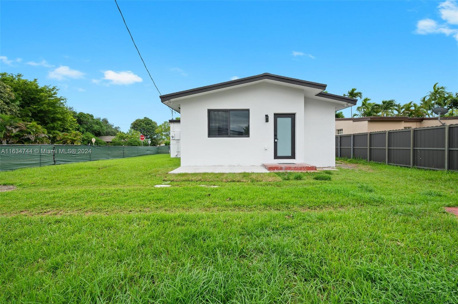 6401 Southwest 38th Street Miami, FL 33155 - Photo 28 of 32 Gallery Image 28